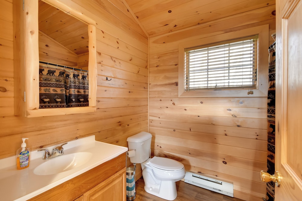 Lakefront Cabin Living w/ Dock Access on Sodus Bay