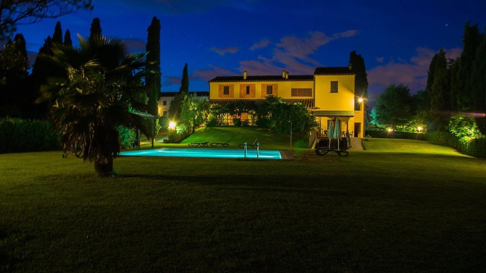Agriturismo FATTORIA ROZZALUPI