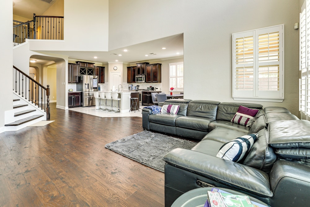 Group Getaway w/ Pool Access in San Antonio!