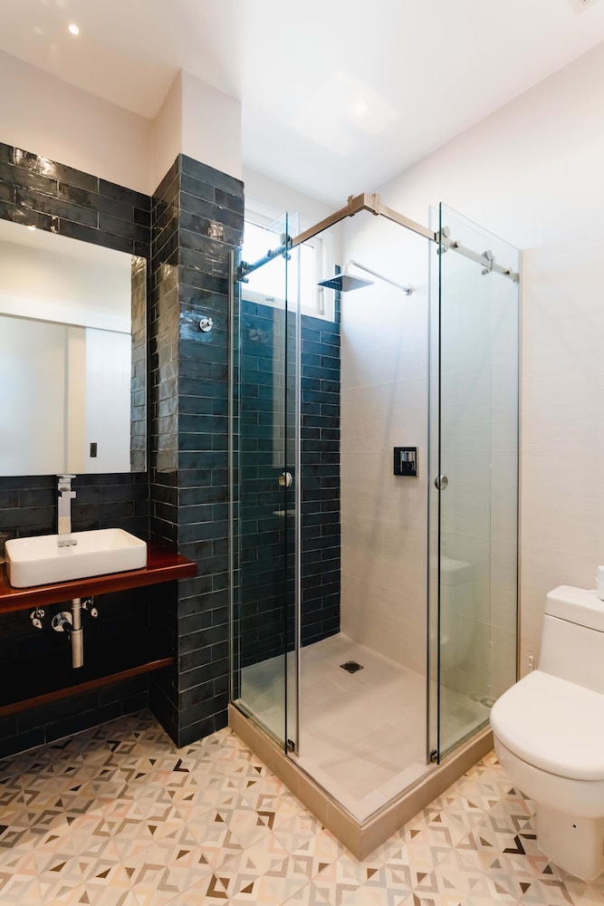 w Radiant 2BR w Terrace in Panama
