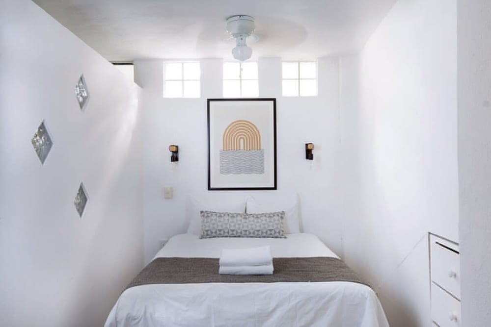 1 BR Suite 1 Block Away From the Beach