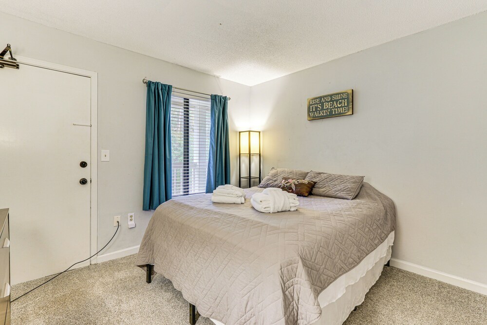 Beach & Pool Access: Tranquil Hilton Head Getaway