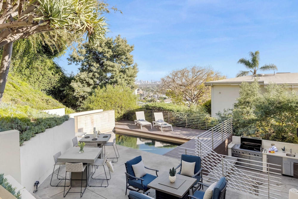 Kings Road West Hollywood Luxury Pool, Views, Firepit, Modern Design