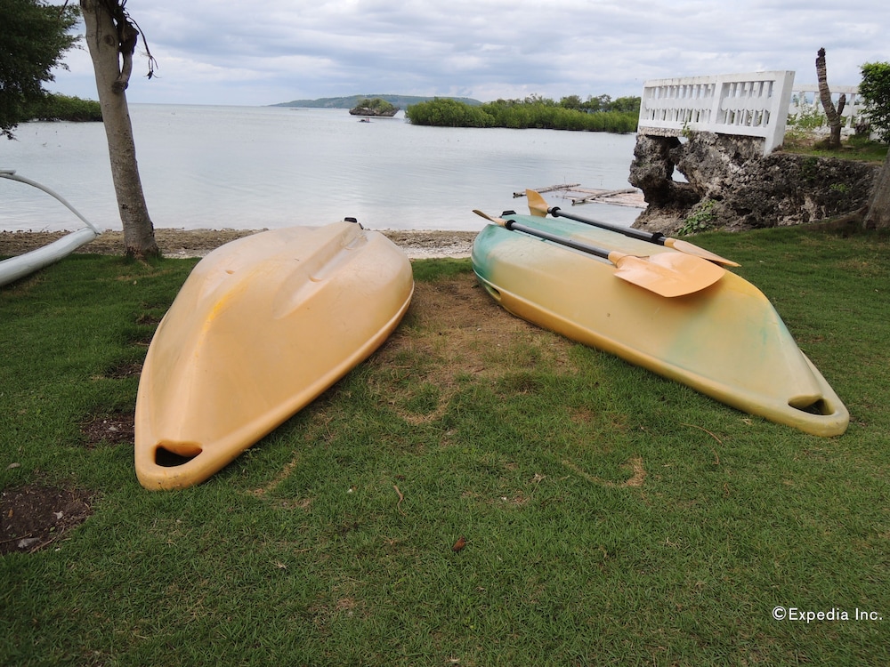 Moalboal Beach Resort
