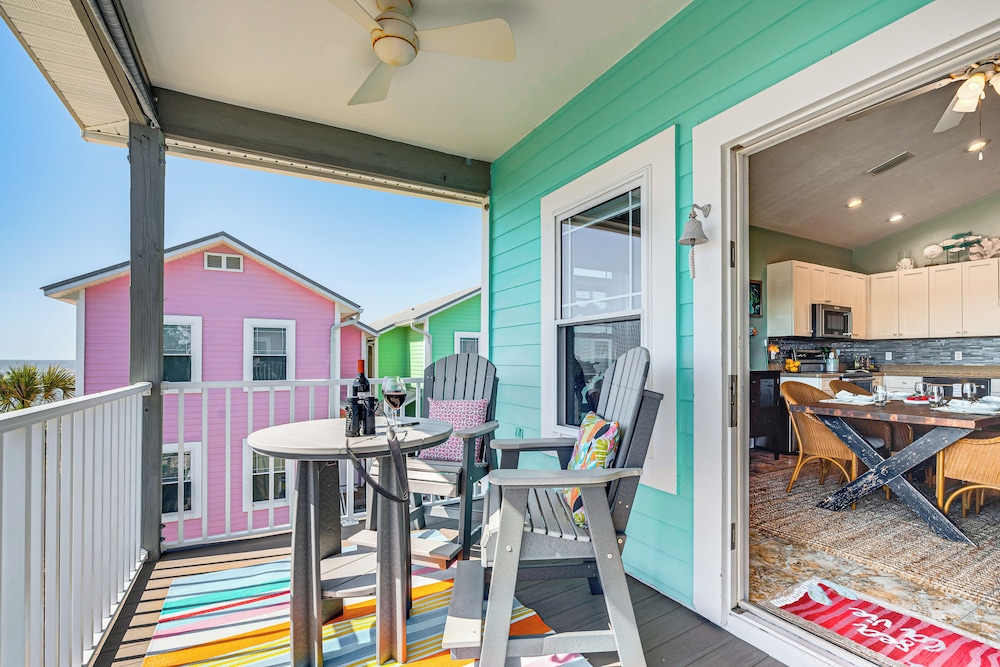 Steps to Beach: Home w/ Sunset Views in Cedar Key!