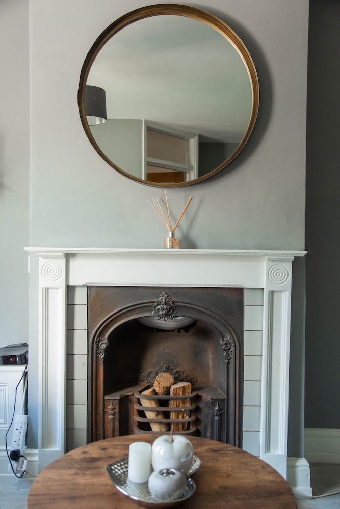 Stunning 3-bed House in Brighton view 2