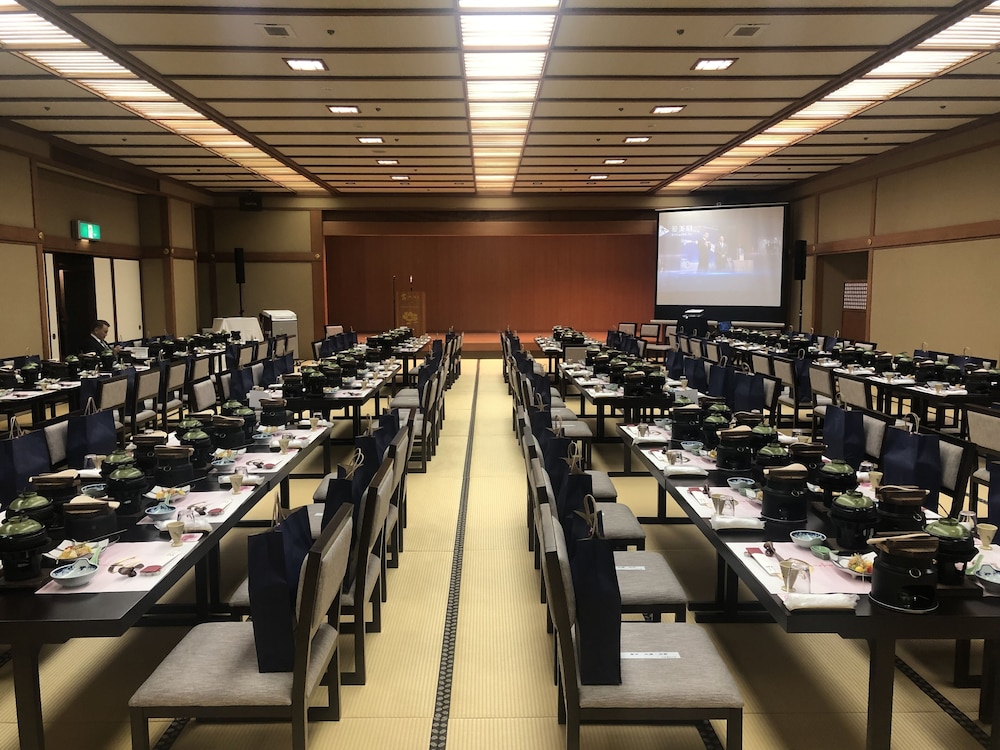 Yamanaka Spa Hanatsubaki