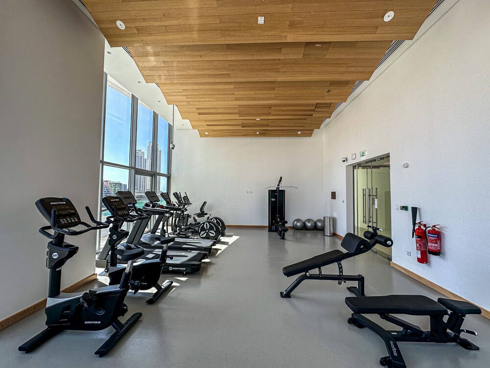 Marco Polo - Stunning 2 BR With Marina Views | Huge Pool & Gym