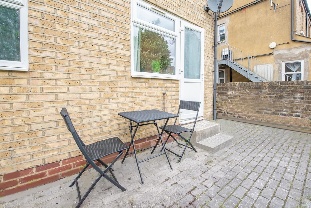 outdoor bbq area