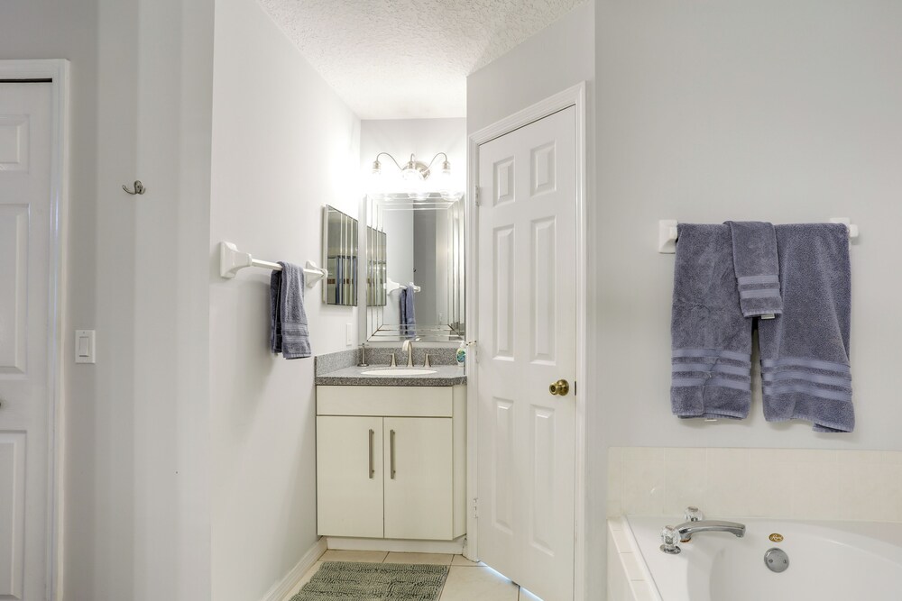 Inviting Jensen Beach Home w/ Screened-in Patio!, photo 18