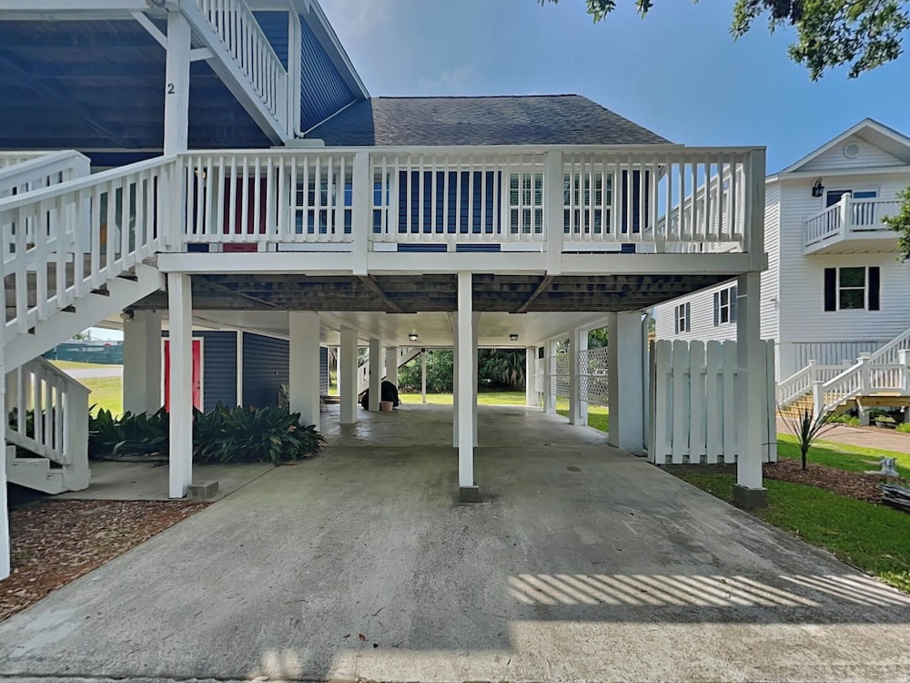 Sea Walk Cottage by Tybee Vacation Rentals