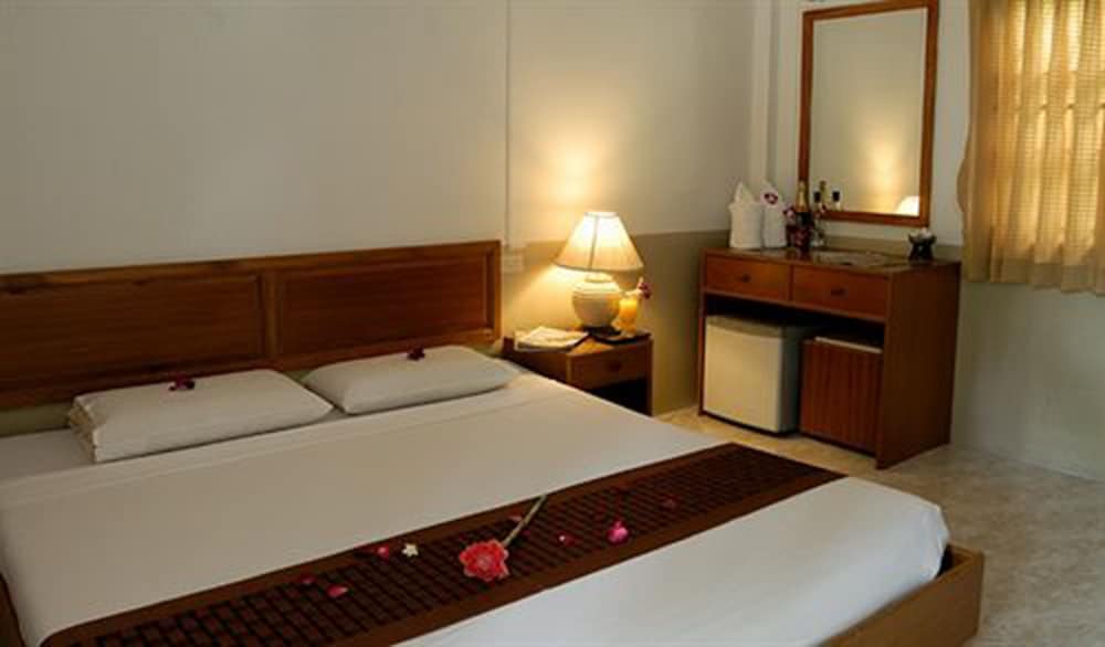 Thong Takian Resort