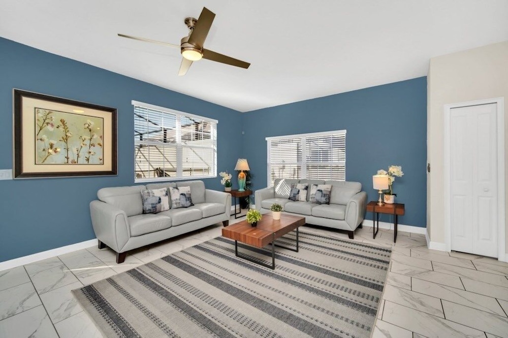 1560sand 5 Bedroom Townhouse view 4