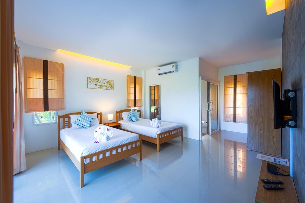 Fantastic 7 Bungalow Private Resort BR7