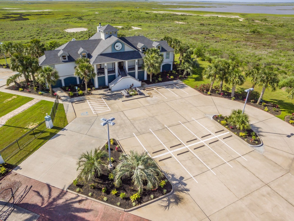 Harborwalk Lodge