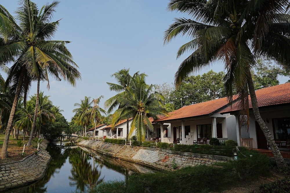 Dat Lanh Resort