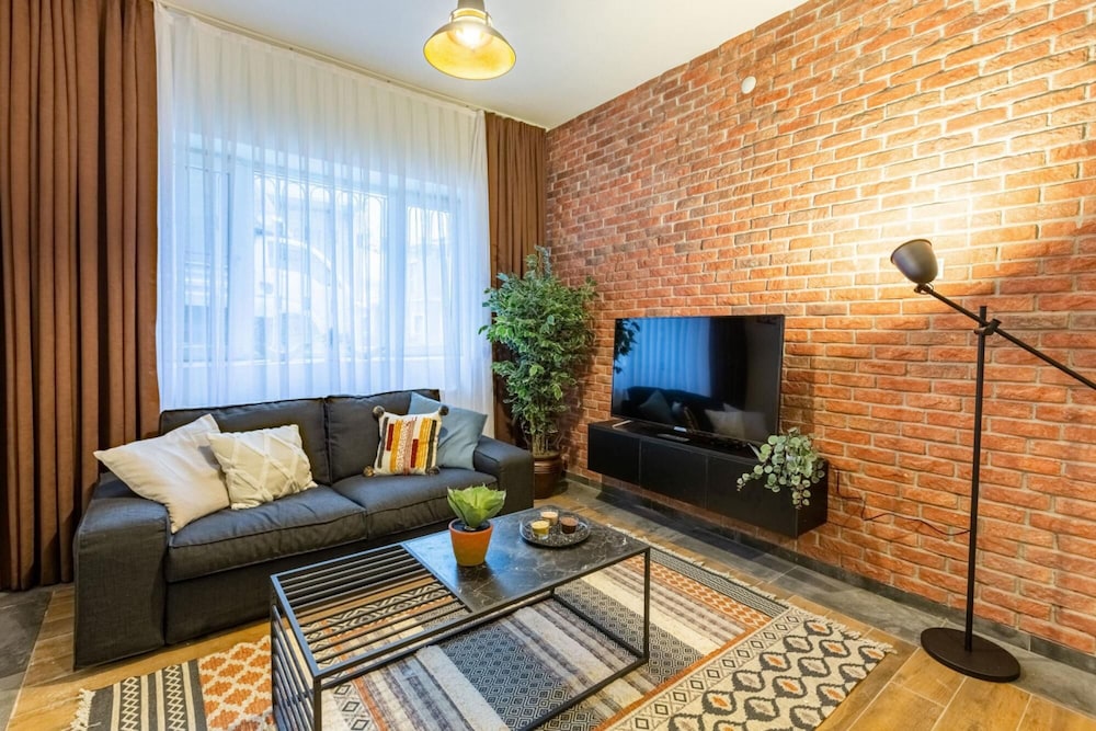Charming Flat Near Taksim Square in Cihangir