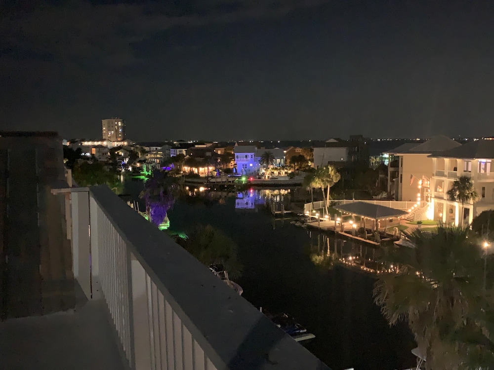 The Gulfview Grandeur