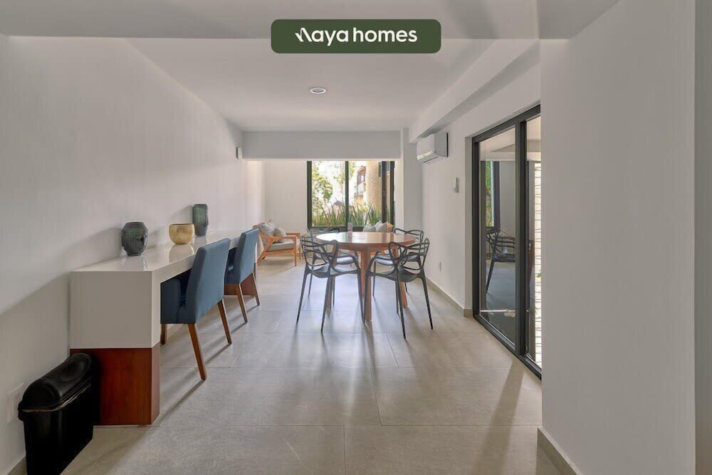 1BR Apartment - Private Balcony - Pool - Gym