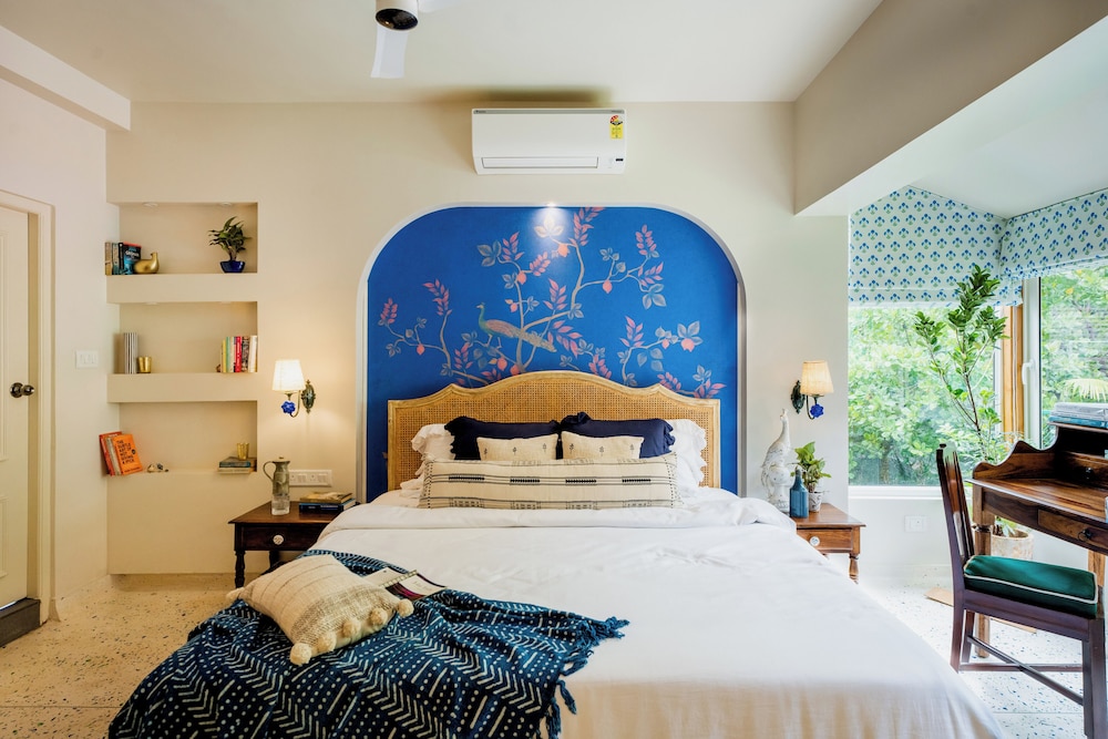 Elivaas Bludoor 5-BHK Pet Friendly Villa