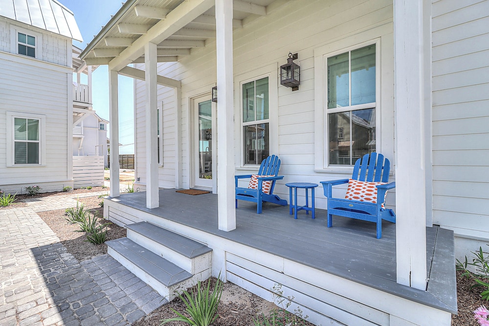 The Coastal Cottage 210esc-b