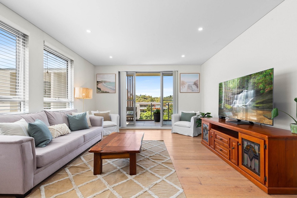 Seaside Retreat With Parking and Balcony