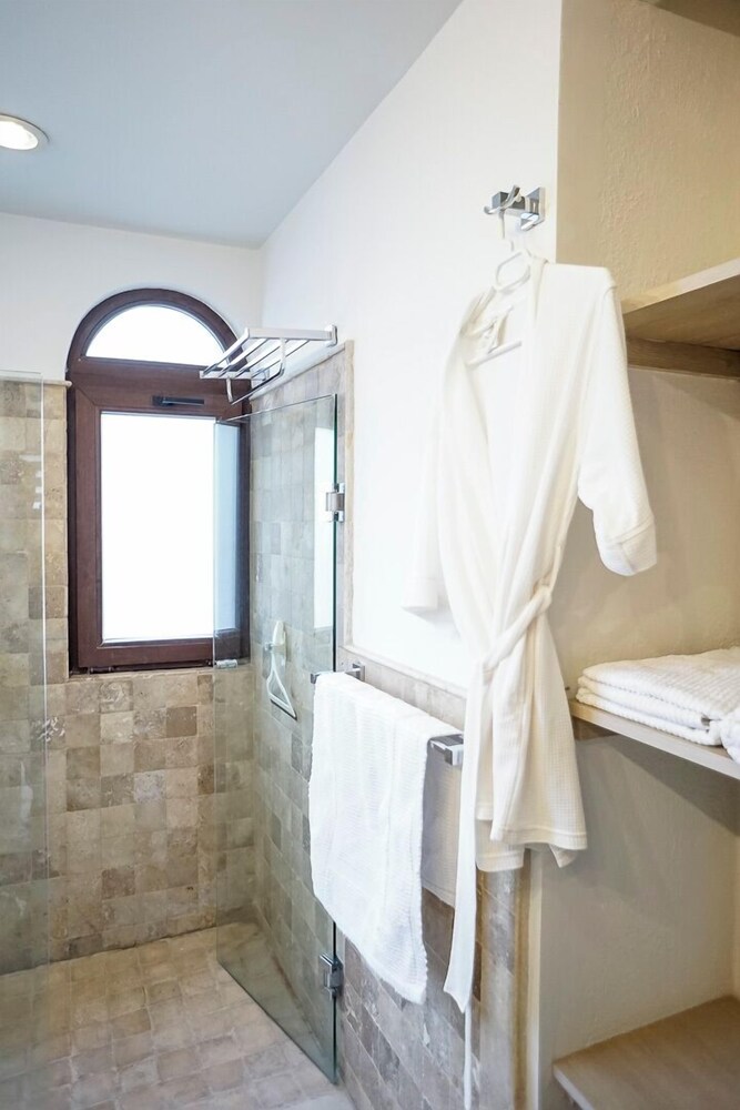 Prime Location w Amenities in San Miguel