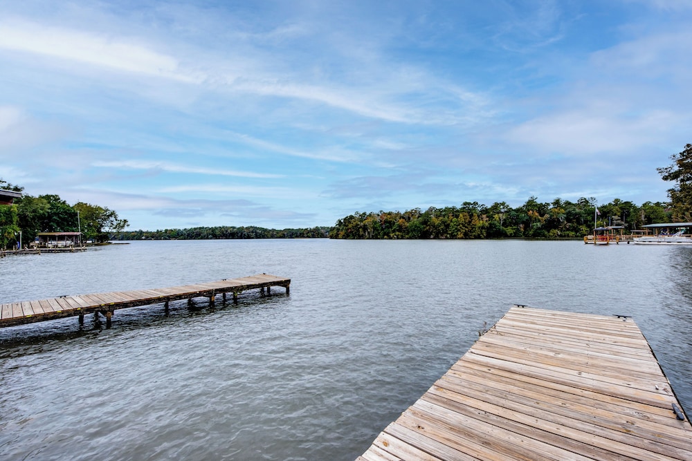 Lake Talquin Townhome at Whippoorwill Lodge!
