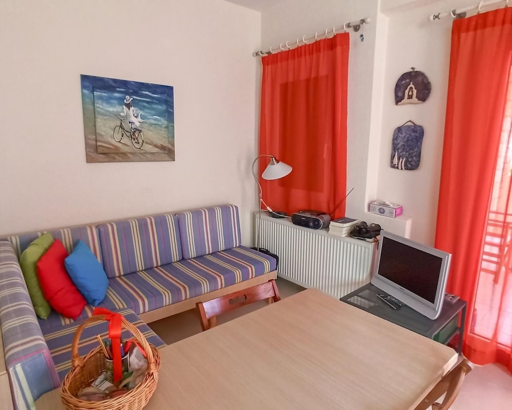Ikaros Maisonette by Travel Pro Services view 5