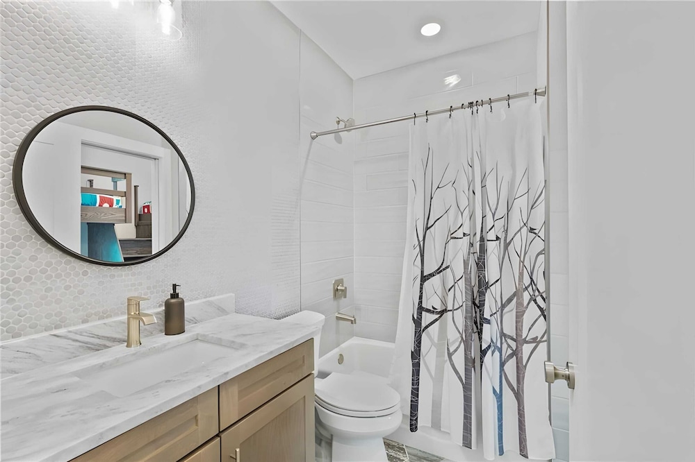 La Concha Blvd #31 -