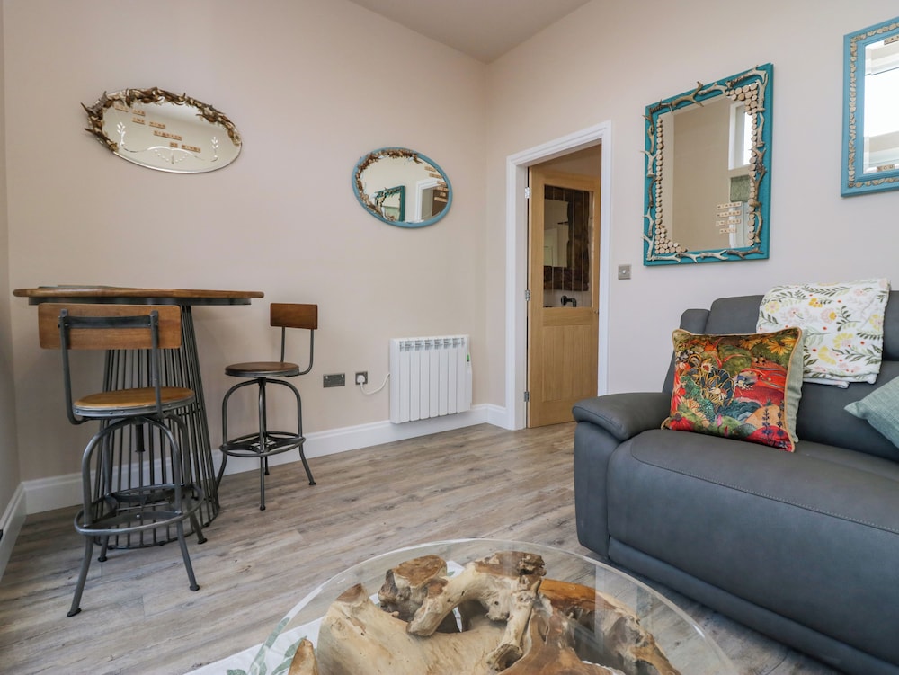 Elderflower Lodge