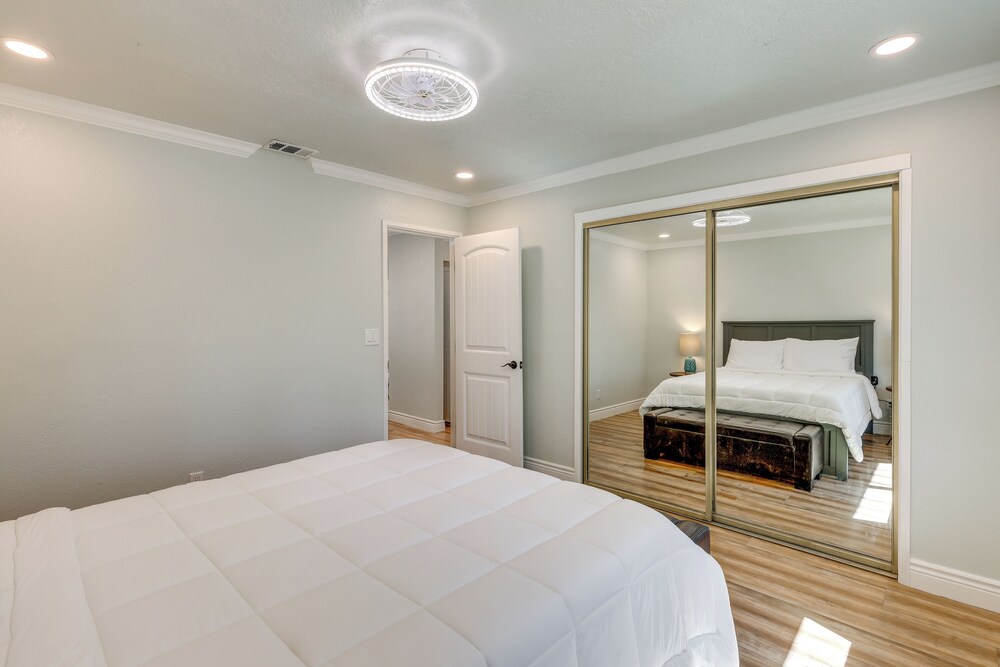 Near Slopes & Shores: Pet-friendly Sugarloaf Gem