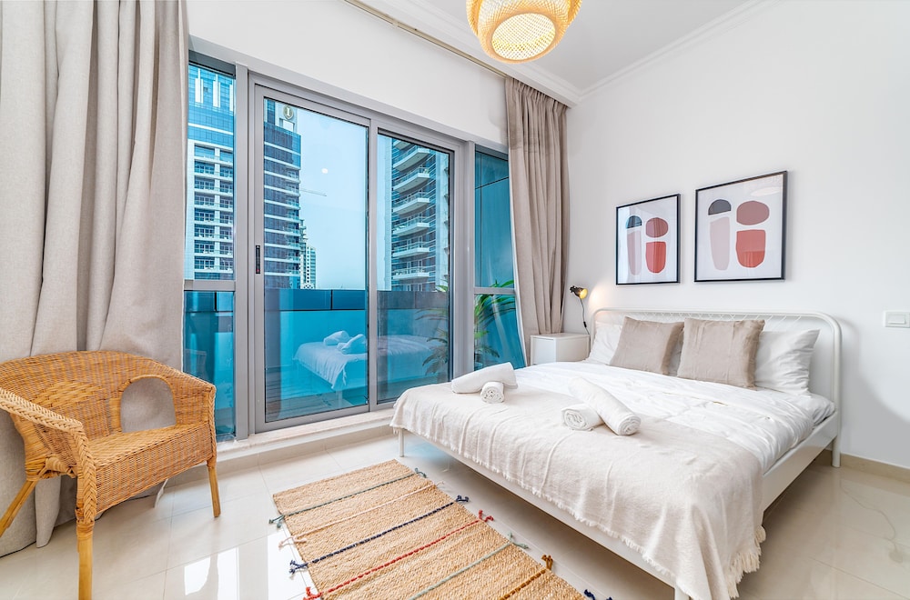 Dream Inn Dubai Bay Central