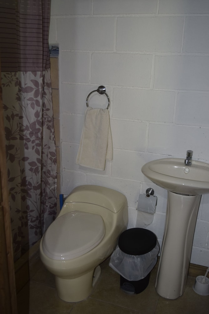 Photo 33