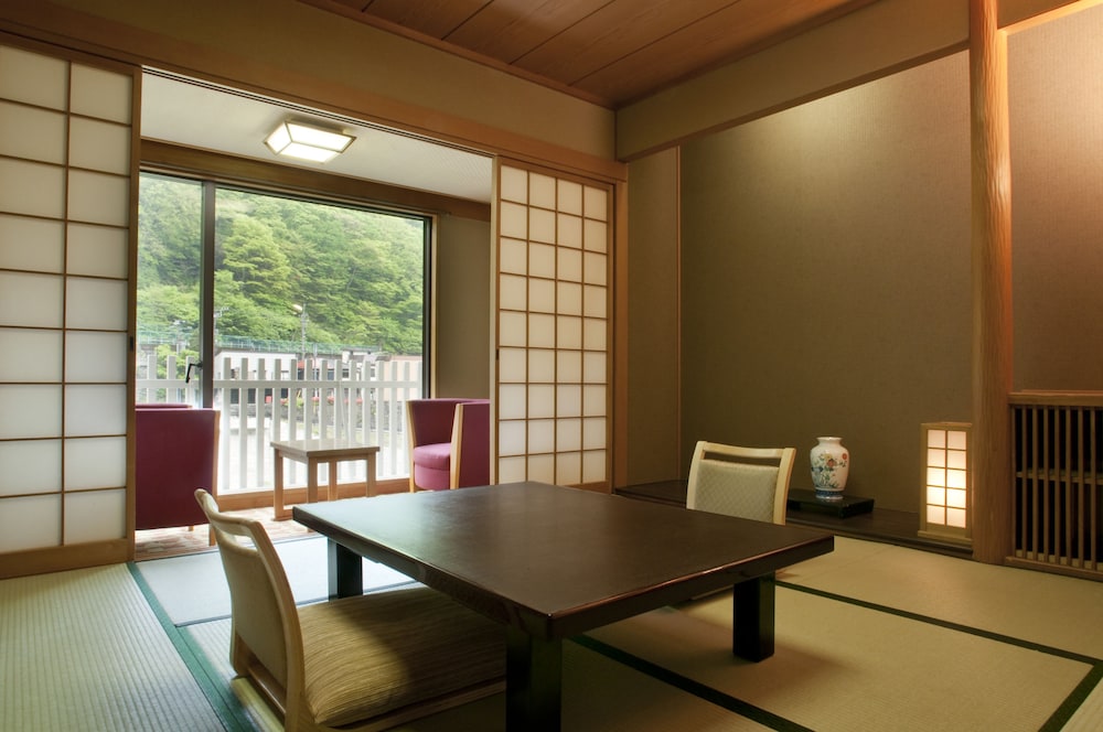 Kinugawa Onsen Hotel 8
