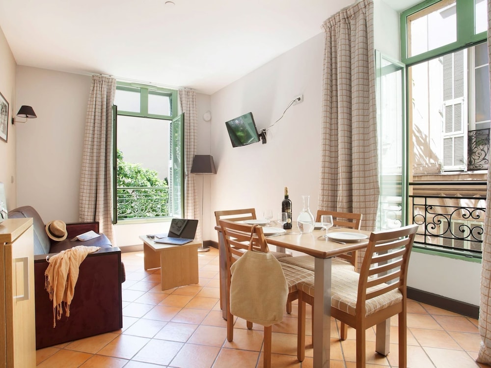 Apartment in Nice Near the Promenade des Anglais