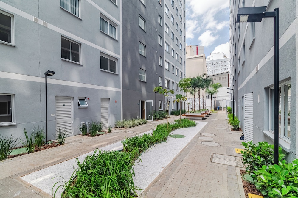Apartamentos com piscina e academia