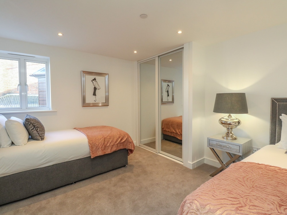 Harbourside Haven Apartment 2