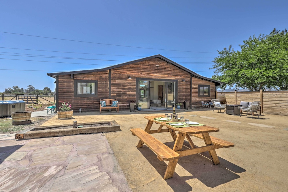 Stunning Wine Country Gem With Hot Tub Patio! - Property Image 18