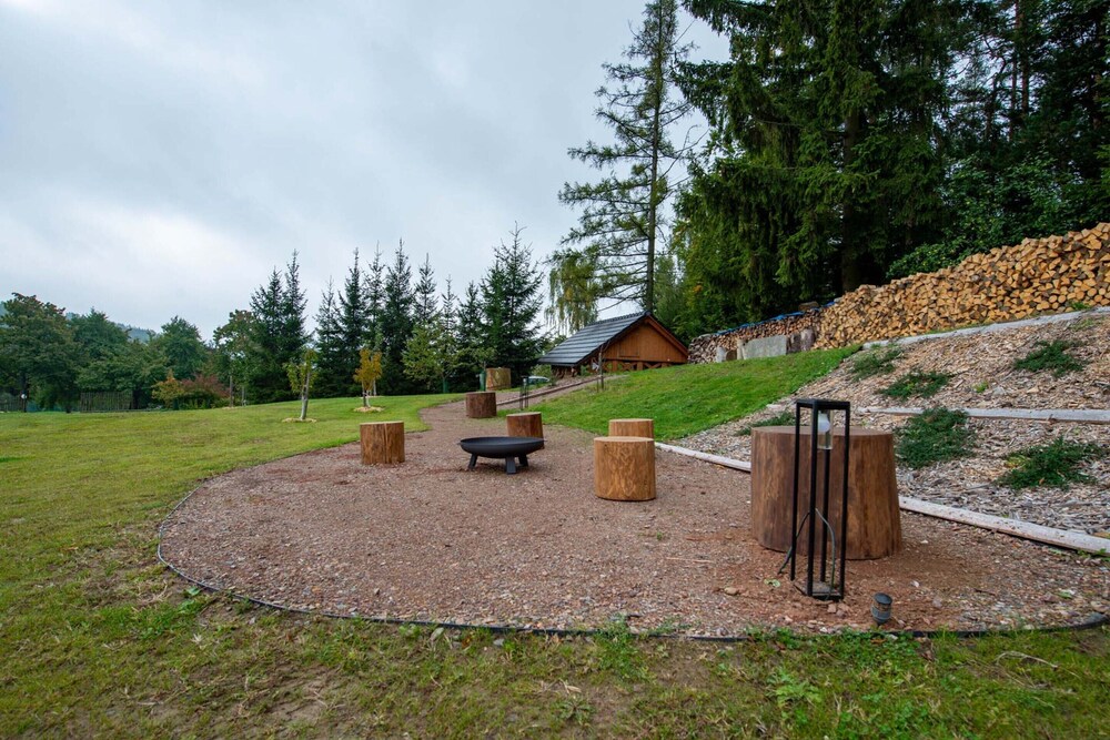 Apartment Near Pernstejn Castle in Smrcek