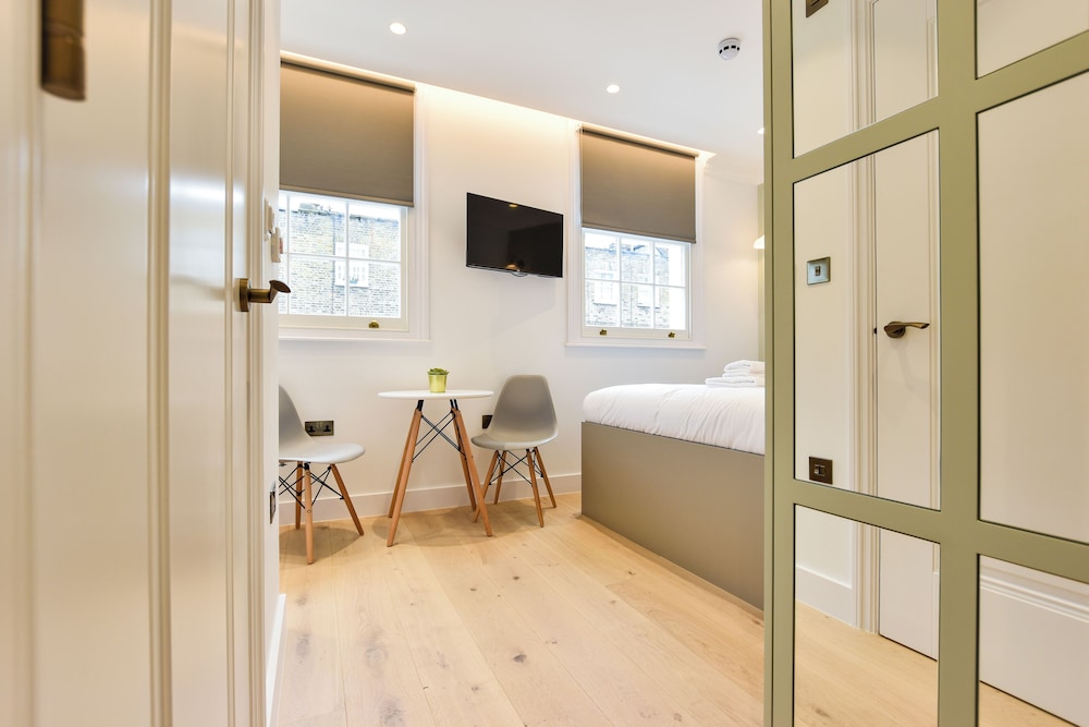 Star Street Studios by Concept Apartment