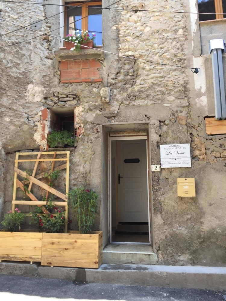 Maison d'hotes La Voute view 3