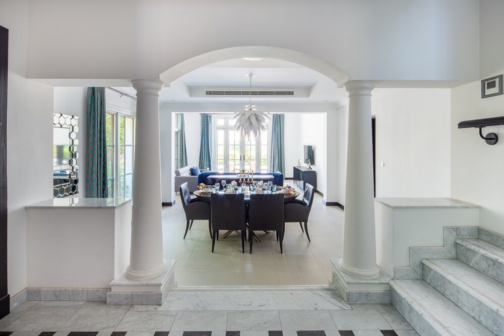 Magnificent 3BR Villa In Whispering Pines W/ Private Pool!