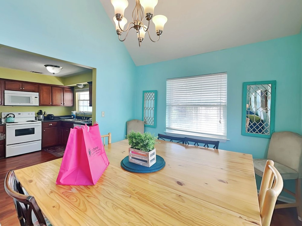 Sea Walk Cottage by Tybee Vacation Rentals