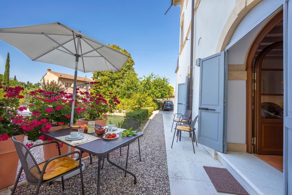 Villa Faccioli Limone With Shared Pool view 2