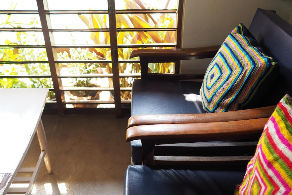 Nanan House Hostel