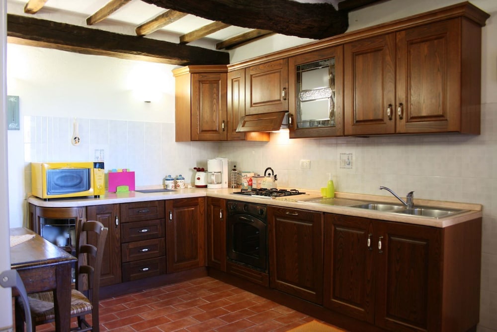 Cortona Vacations - Stunning private villa with private pool, WIFI, TV, pets allowed and parking, close to Cortona - Property Image 19