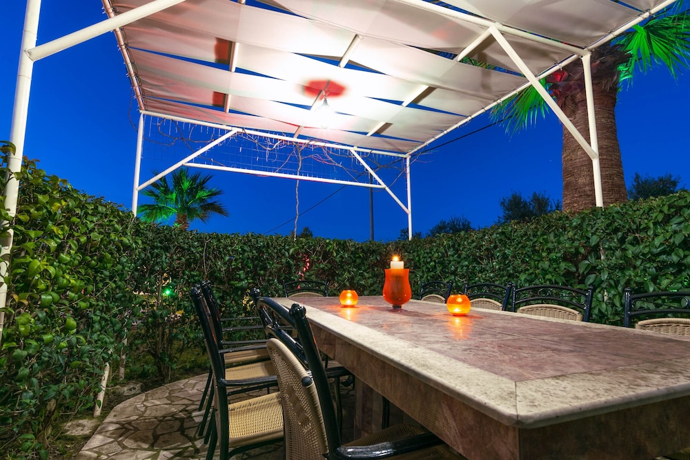 Fontana Holiday Home
