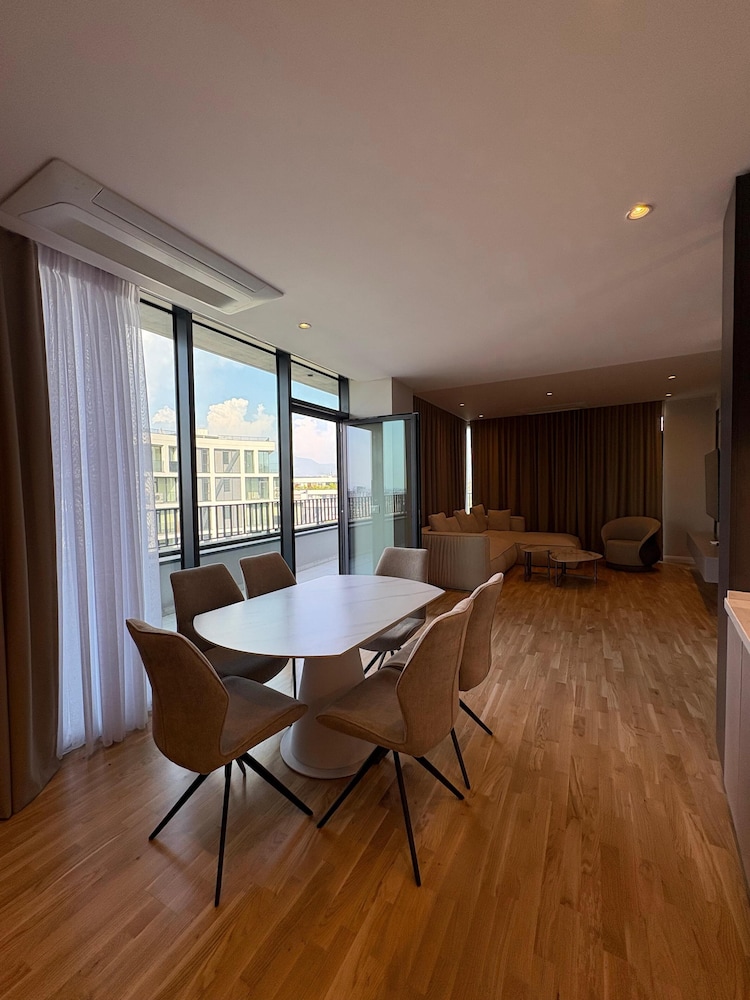 Blue Boutique Apartments 4