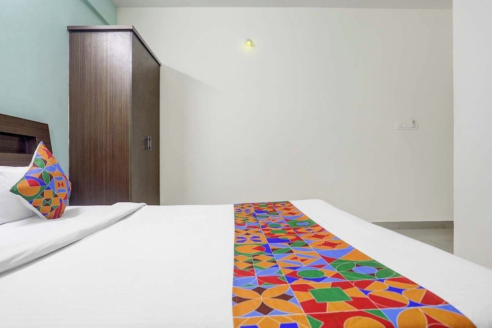 FabHotel Royal Suites - Yeshwanthpur